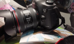 (已售) 佳能相机5d及附件出售