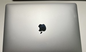 出售M1 MacBook Air