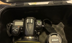 Nikon D7000 机身和两个镜头出售