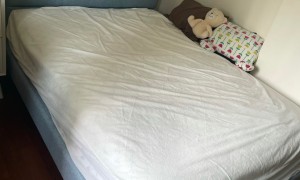 出full size床垫