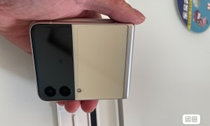 三星Zflip3 折叠手机出售 8+256 电池99%