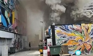 视频|新加坡一间餐厅着火，网友惊呼：我被浓烟震惊！
