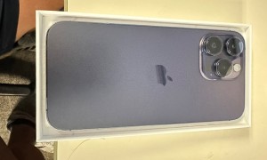 出售2手 iPhone14 Pro Max 紫色 512G 电池98%. 价格1720 不议价  颜色 ： 紫色