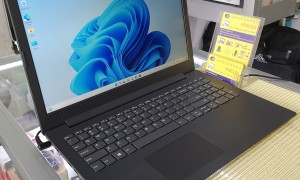 (已售) – 几乎全新15.6寸联想笔记本电脑 8GB 256GB SSD –益群电脑手机维修二手回收买卖