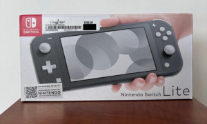 【低价转让9.9新】Nintendo Switch Lite