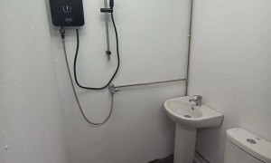 近裕廊东金文泰独立卫浴夫妻房

1600每月，押一付一，可小煮，家电齐全，拎 …