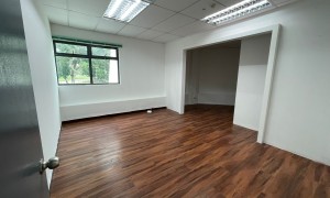 【已租】【西部裕廊Jurong】100平米可用于办公室，运动娱乐或者教育学校的空间出租 | 超低租金 | 联系夏天87649720预约…