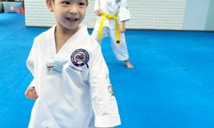 TKD students explore \’the Way of Taekwondo\’ thru different training 跆拳道学员通过不同的训练来探索武术的真谛