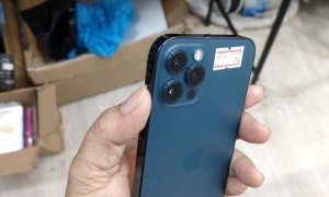 二手苹果12 pro （128 gb) 蓝色